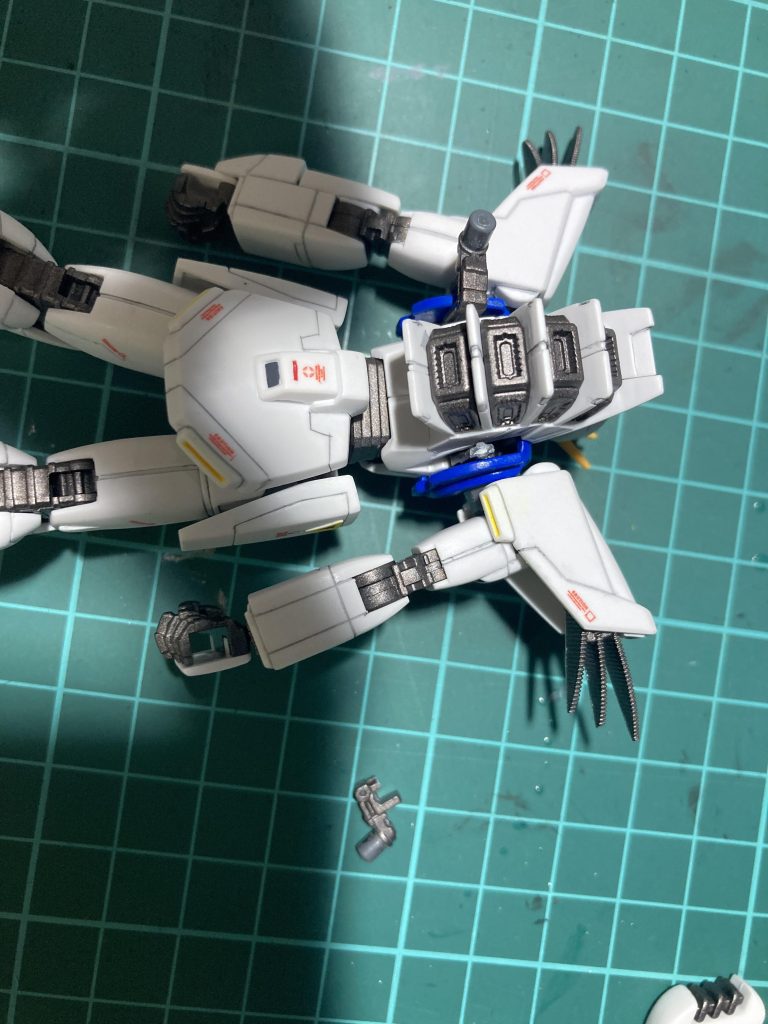 HG F91あるある？ヴェスバーのジョイント折れた部品も在庫切で注文できず、気軽に動かせなくなった。。。