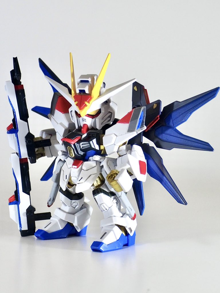 SD/CS マイティーストライクフリーダムにSDEXスタンダード ストライクフリーダムのバックパックを移植して、CSフレームのストライクフリーダムを作りました。