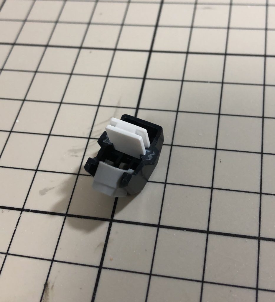 マイフリのディフェンダーを取り付ける為のジョイント部品です