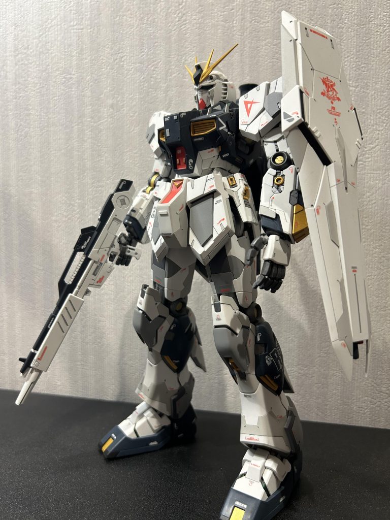 全体的にディテールうるさくてニューガンダム感が薄くなってしまった