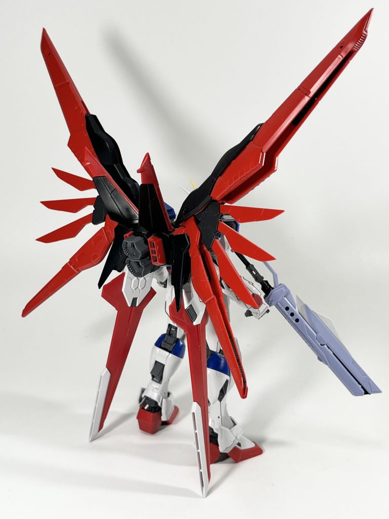 バックパックはフォースインパルスの物にデスティニーの翼を移植してます。