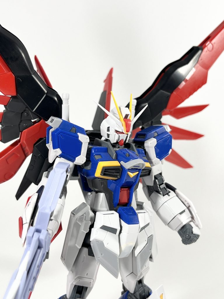 額の部分をストライク系のように目の位置まで伸ばしてあります。あとは塗装をブルーベースで仕上げます😊ご覧いただきありがとうございます♪