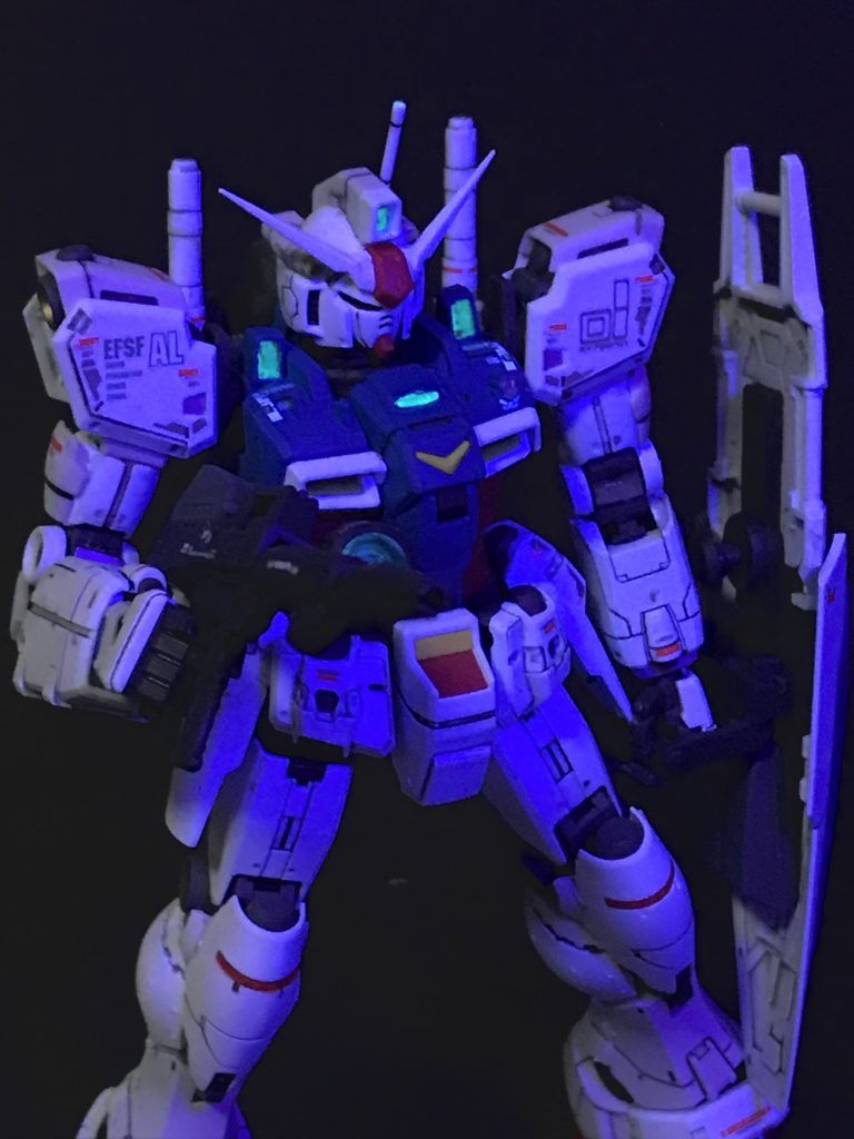 シルバリングも消え、デカールの違和感はなくなりました。やっぱり水転写が使い易いですね。