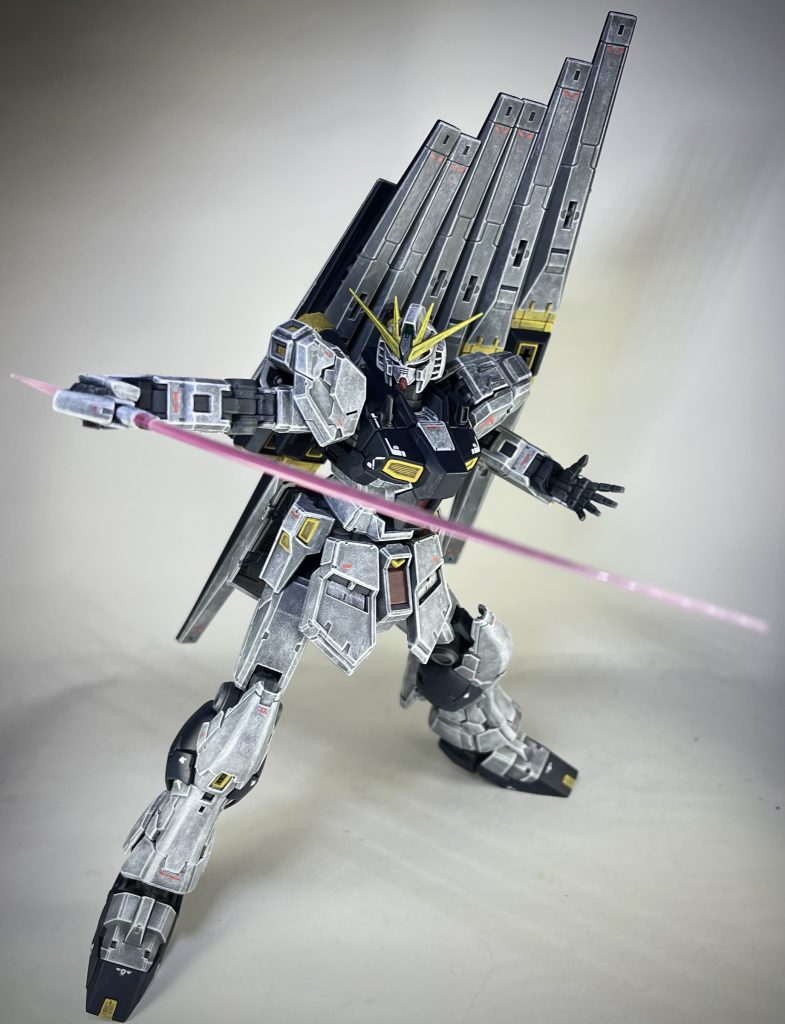 ドライブラシを駆使して、ジオン寄りのガンダム、そう俺のニューガンダムにしたつもりです！！最後まで観て頂きまして、誠に有難う御座いました。ジーク・ジオン❗️