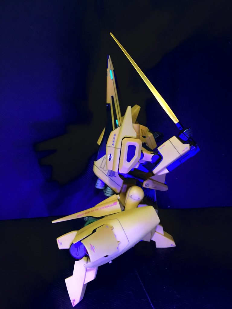 この機体が元で、後にリゼルまで進化を遂げるんどよなぁ・・・。貴重な機体だ。