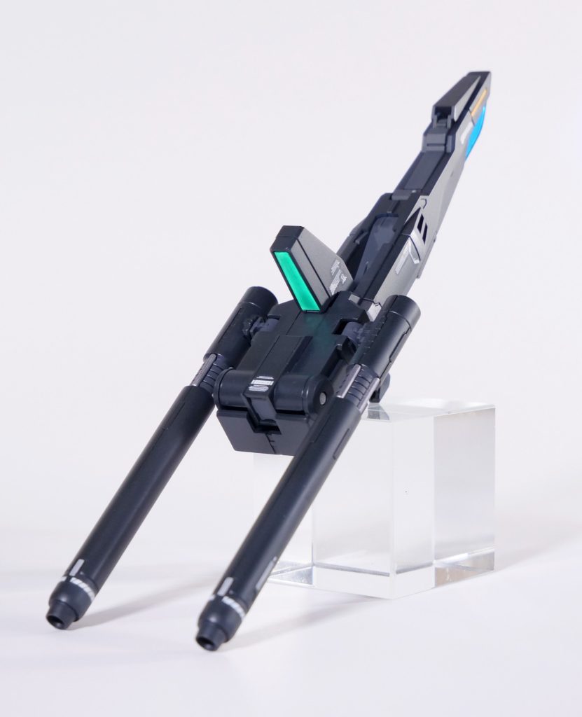 ダブルビームライフルは青から調色したグレーで塗装。武器感増したのでは?