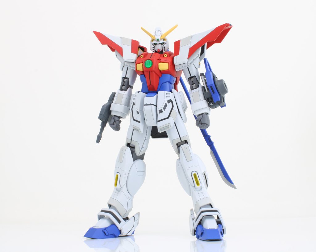 MGシャイニングガンダムをベースに旧キットHGライジングガンダムとニコイチで製作。元々展示会コンペに参加予定で製作始めていましたが残念ながらご縁がなく落選。とりあえず進めていましたがオラザクに参加できるのではと思いそちらに初めて応募しました。