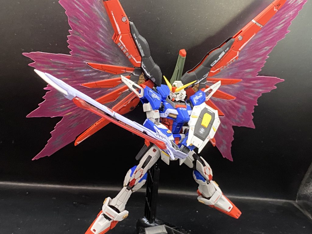 そしてアロンダイトを両手で構えるいつものポーズバッチリ決まってます