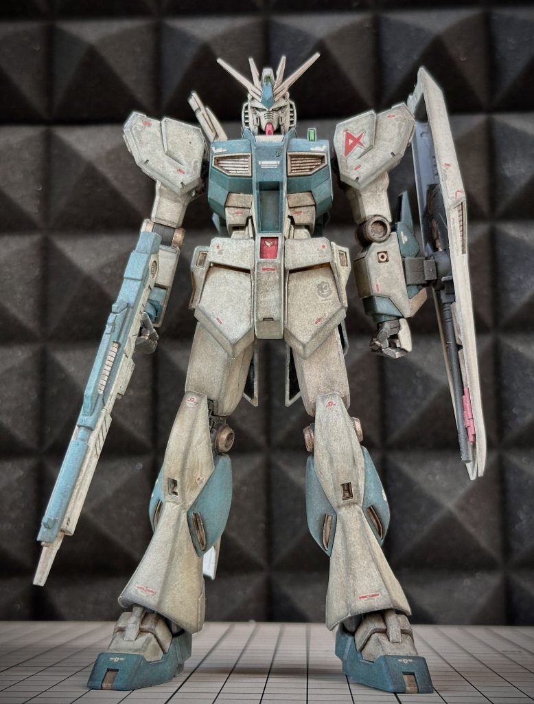 カラーリングが淡すぎてデカール目立たない、、、ウェザリングする前と変わり映えしないな笑😅