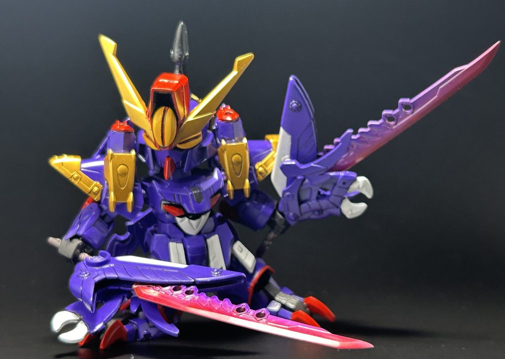 扇を刃状に変化させ、より攻撃的な見た目に。せっかく差し替えられるようにしたので、オリジナルのギミックとして刃状のエフェクトも作成。というか制作順だとこっちが先でした笑