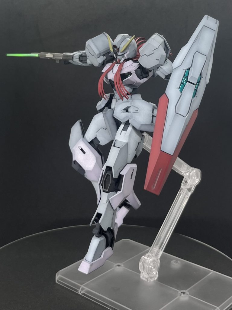 武器はガンヴォルヴァのライフルにディランザのバレルをつけました。シールドはガンヴォルヴァのものそのものです。