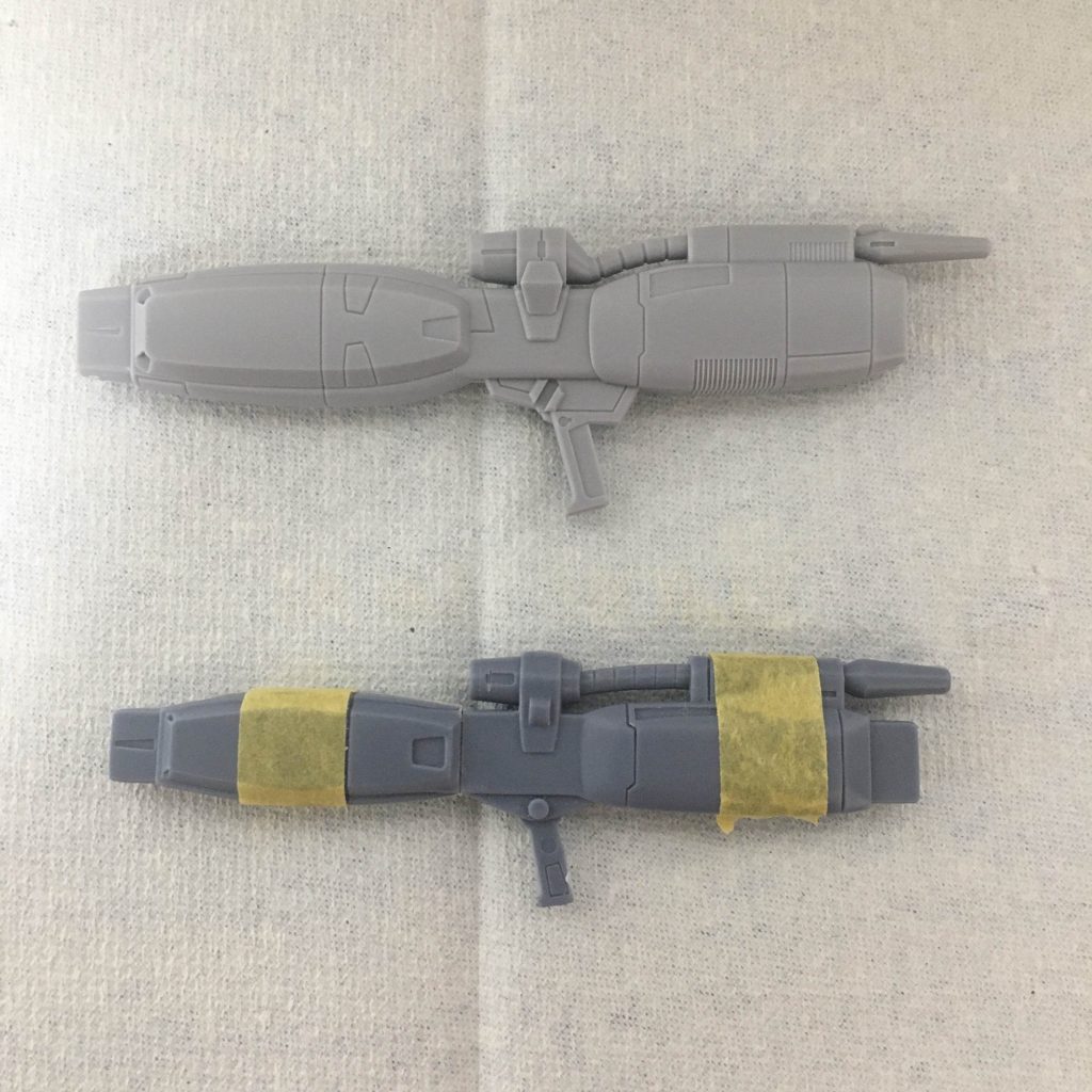 ハイパーナックルバスターは旧キット(下)のもとを加工することを考えていましたが、手っ取り早くHGトーリスリッターに付属のもの(上)を流用しました。ちょうどいいサイズ感です。(ガ・ゾウムHGUC化しねーかな……)