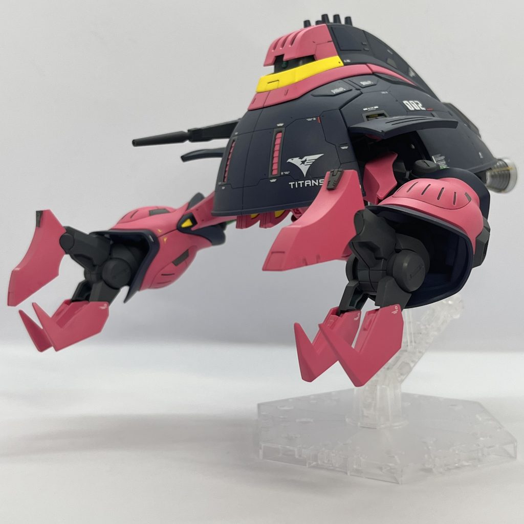 煽り気味ショット。