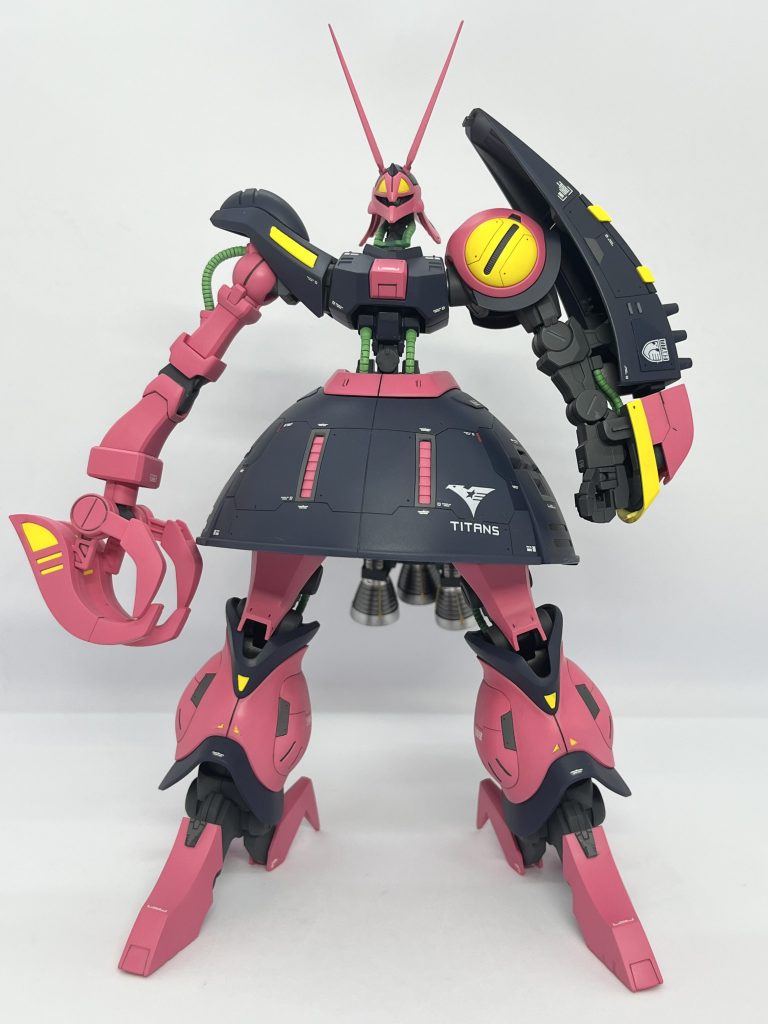 真正面から。ハイキューパーツさんのコーションデカールを大量に貼りました。