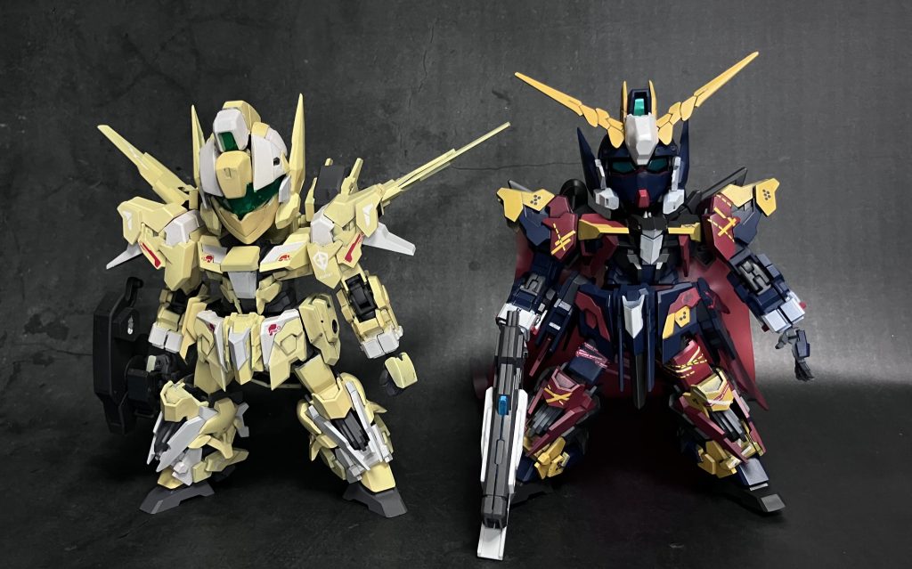 同じくイクスクレア改造機のイクスプラスと。塗装で誤魔化してますが、使ってるパーツはほとんど同じです笑