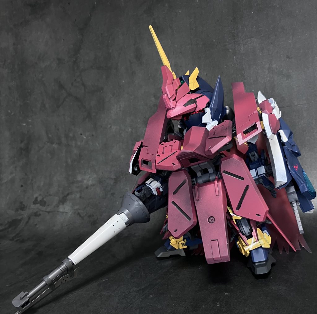 穂先はガンランスに換装することも可能。