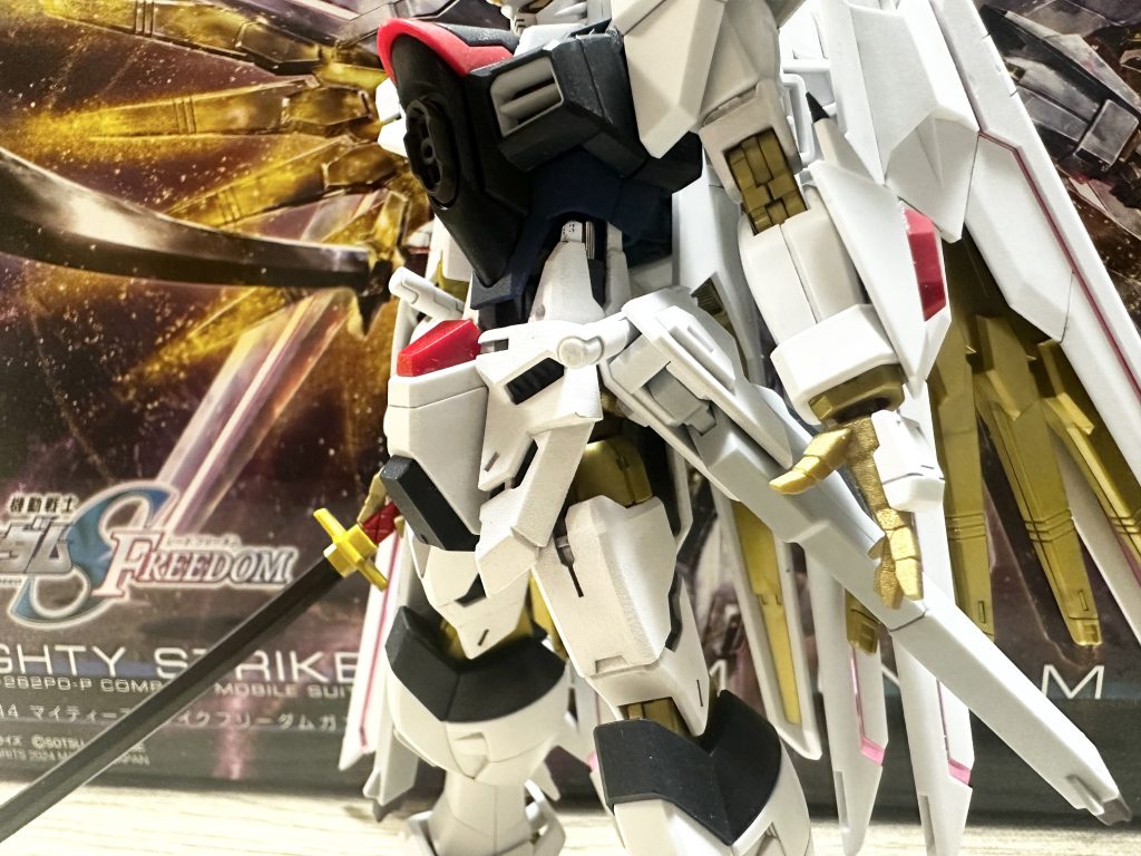 ディティール本当は金フレーム→グレーフレームにしたい…