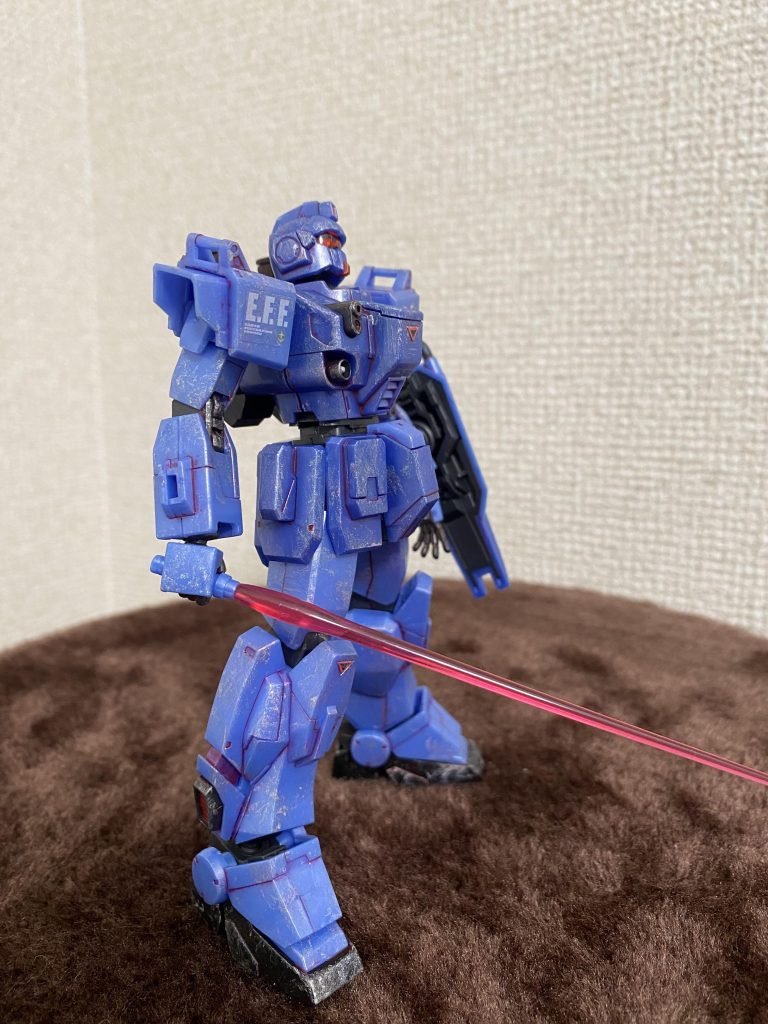 元キットがガンダムベース限定 ブルーディスティニー1号機“EXAM”[メタリックグロスインジェクション]なので、キットのツヤツヤを活かしたくて整形色はそのままに、一部を塗装しました。