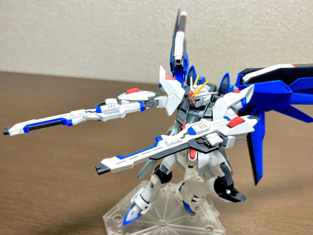 ライフルはライフリとイモジャの物を使用、フォアグリップは取り外しました