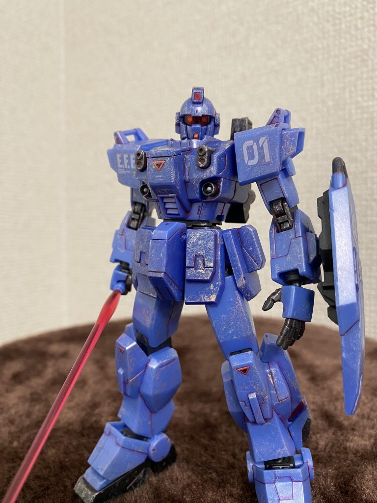 目をシルバーで塗装したので、良い感じに丸目が光ってくれます。