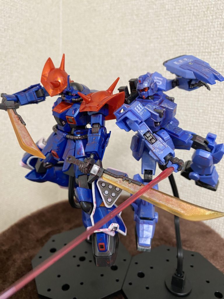 最後はブルーデスティニーvsイフリート改でポージング。