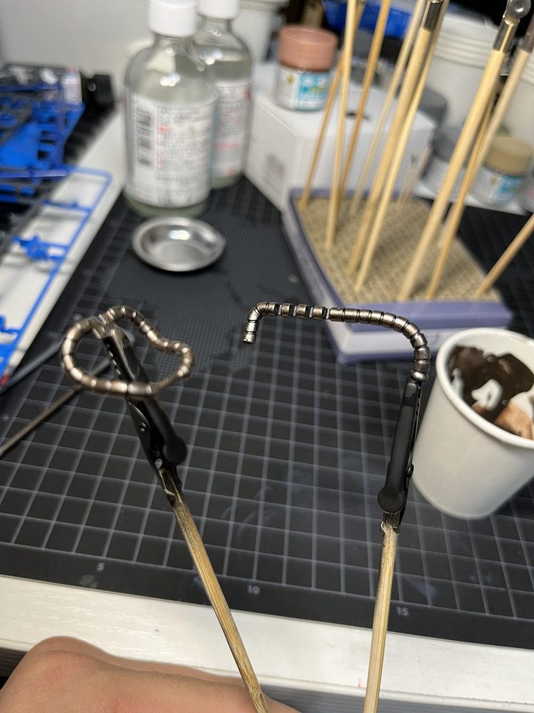 暗めのブロンズカラー