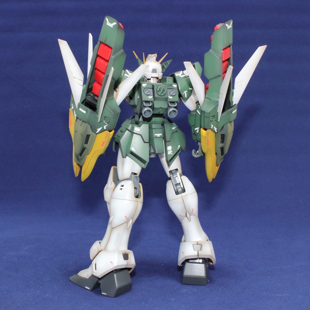 ガンダムナタク–3枚目/制作者：エイミー