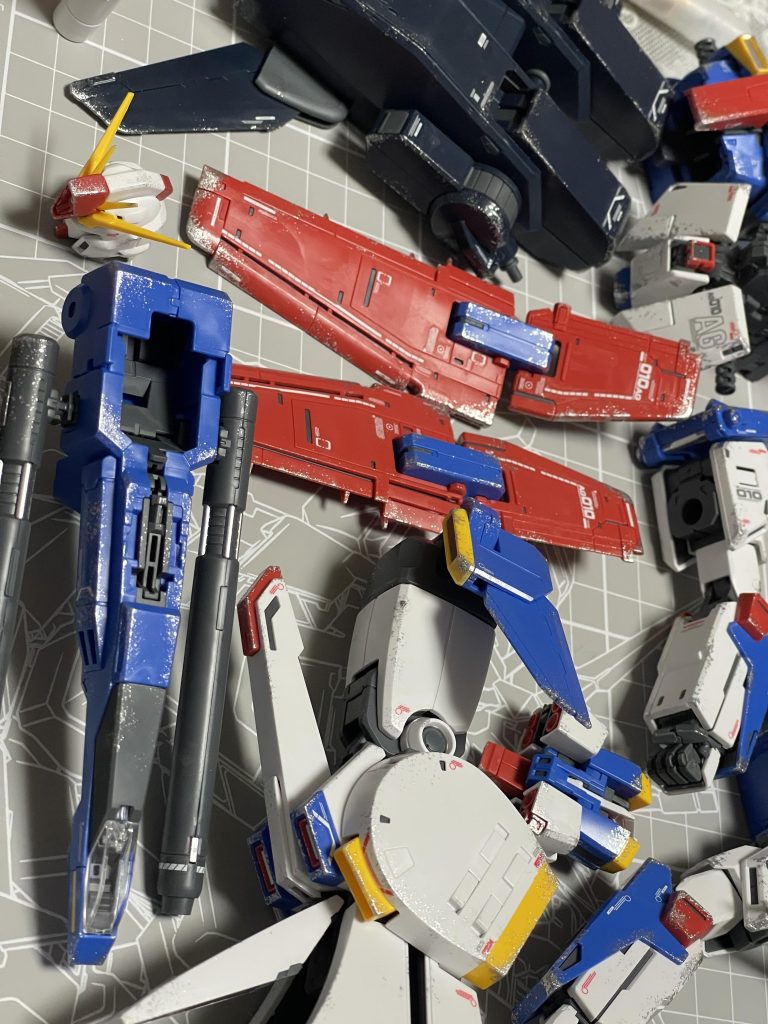 そして粒子荒めのシルバーでチッピングこれはちょっと失敗かな〜、、