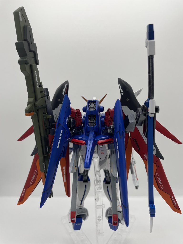 別世界線のパーフェクトストライクフリーダムからバックパックを流用し、ライジングフリーダムのウィングで機動力を更に向上