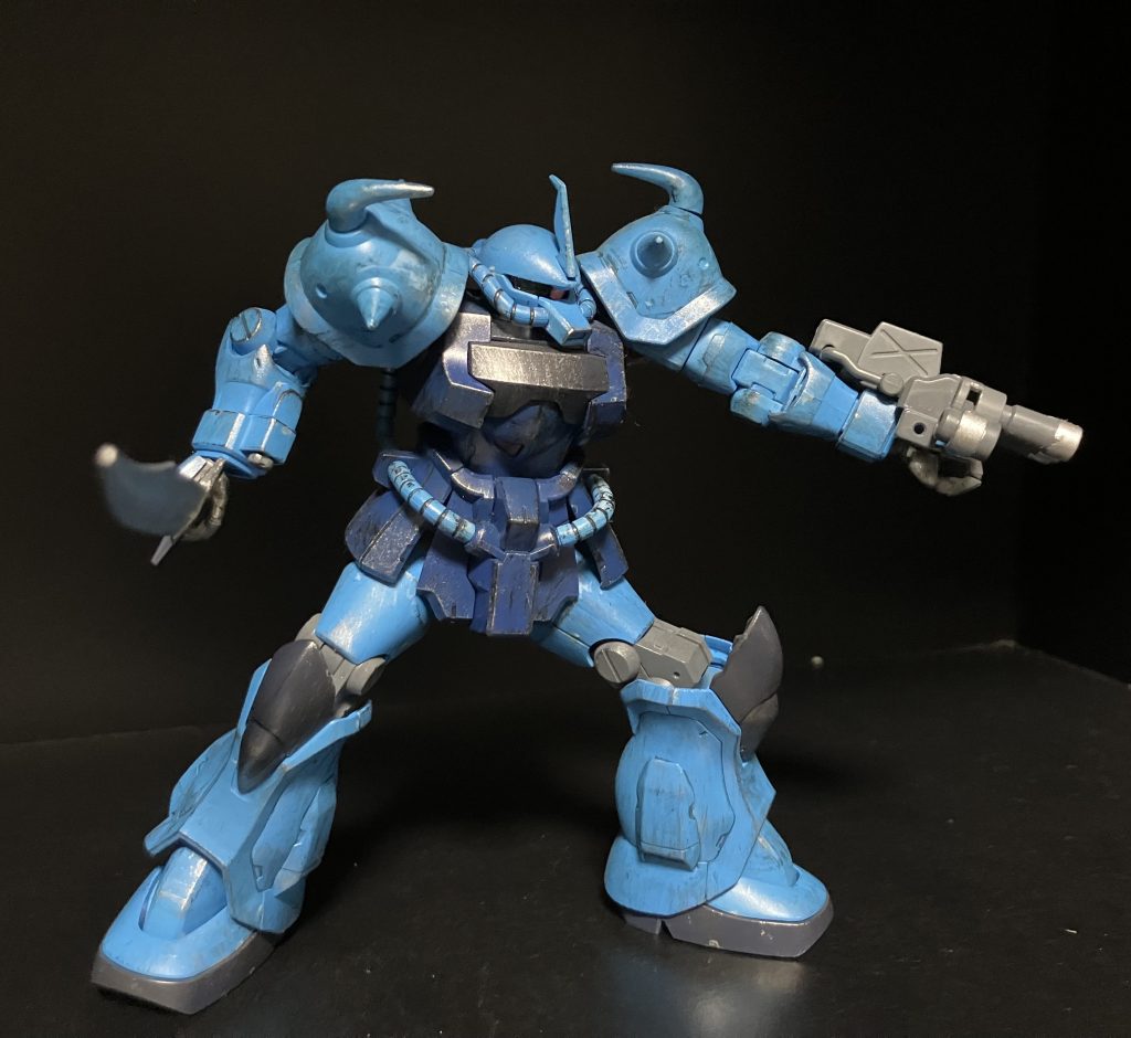 塗装はこの頃はエアブラシを持っていなくてスプレーと筆塗りで部分塗装です。どうしても金属感が出したくてシルバーでドライブラシを行ったのですがギンギンになってしまったので上からグレーでドライブラシをした様な気がします。