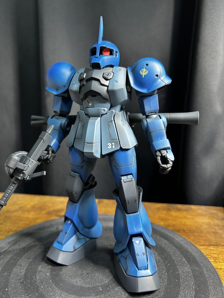 いわゆる「ガンダムデカール」とシールが劣化していて、ゼロからやり直しする事になりそうでした^_^