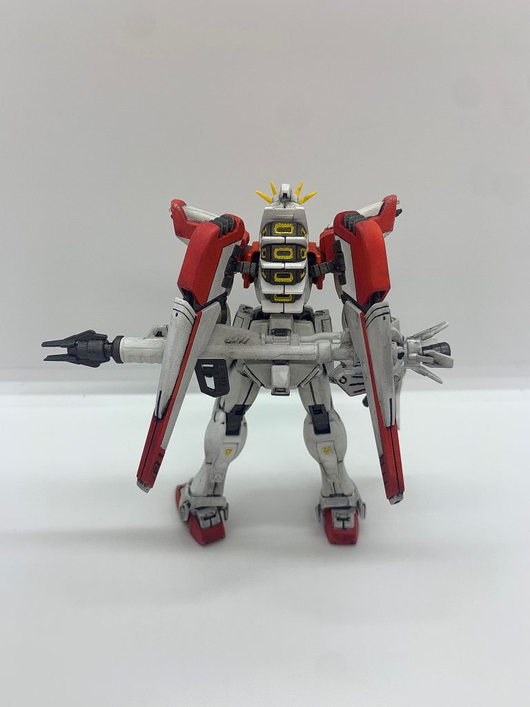 背面細かい塗り分けは筆塗りで頑張ってます