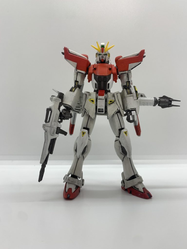 正面艶消しクリア後、エナメル黒でシャドウぽくしたかったんですが、あまりうまくいかなかったような気がします。