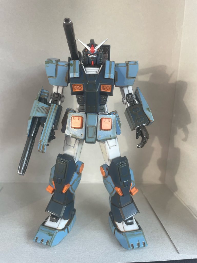 ガンダムマーカーのリアルタッチペンのオレンジで何を思ったか印影をつけようとして豪快に失敗🤷🏻♂️🤦🏻♂️😱😵💫😵。その上差し色のバランス、色の配置が悪いのでリペイント製作に方向転換。