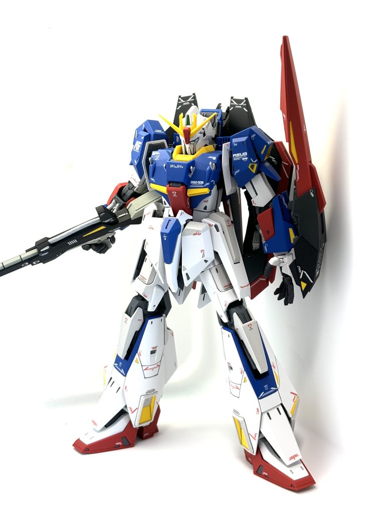 汚し前の新品状態。此方の方が個人的には好み顔長いと言われがちですが、プロポーションはイメージ通りのΖって感じがイイっ!!