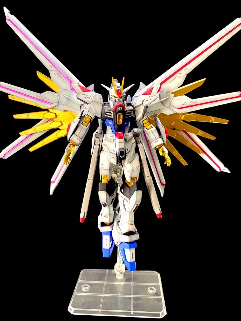 ウィング展開はなかなかの迫力！