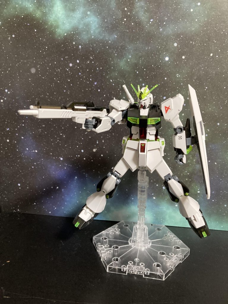 νガンダム完成–2枚目/制作者：おはようございます😃