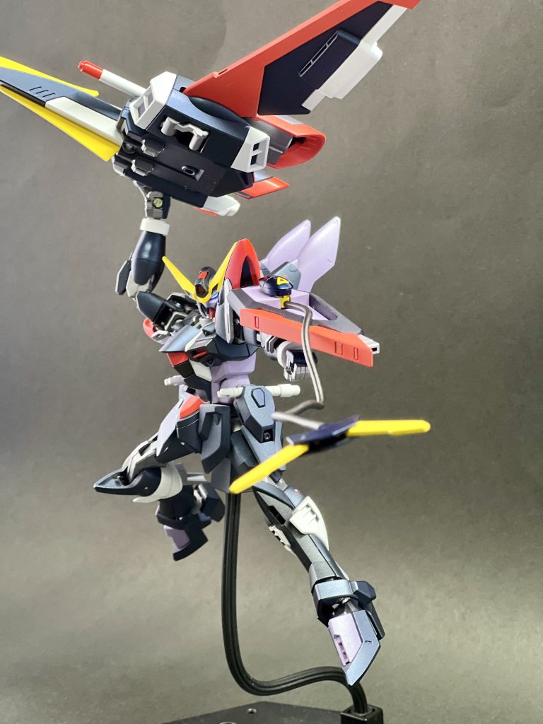 ファトゥムにぶら下がって攻撃。インジャの盾ってブリッツの装備と構成似てるなーと思った所からミキシングはスタートしました。