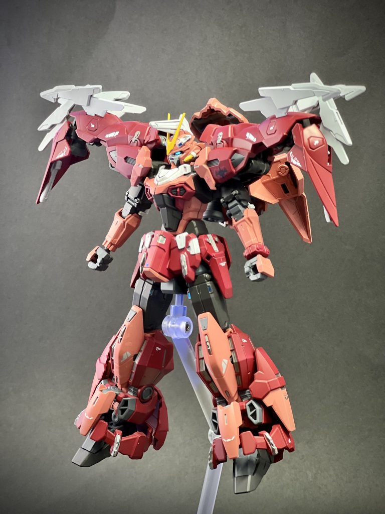 前面。特に改造は行わず、カラー変更のみですが結構印象変わったと思います。ズゴッグ形態をメインでカラー配分は考え、MS形態はどことなくジャスティス系統に見える様考え塗装しました。