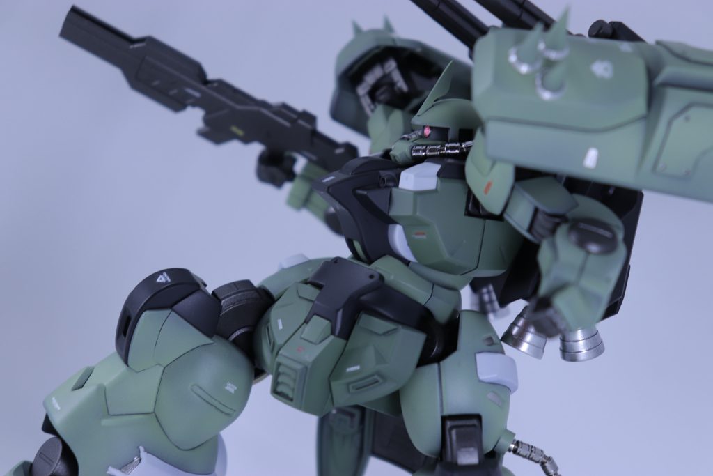 背面にガトリングってめちゃめちゃかっこいいですよね。とりあえず背面キャノンしとけばなんでもぽくなりますね。