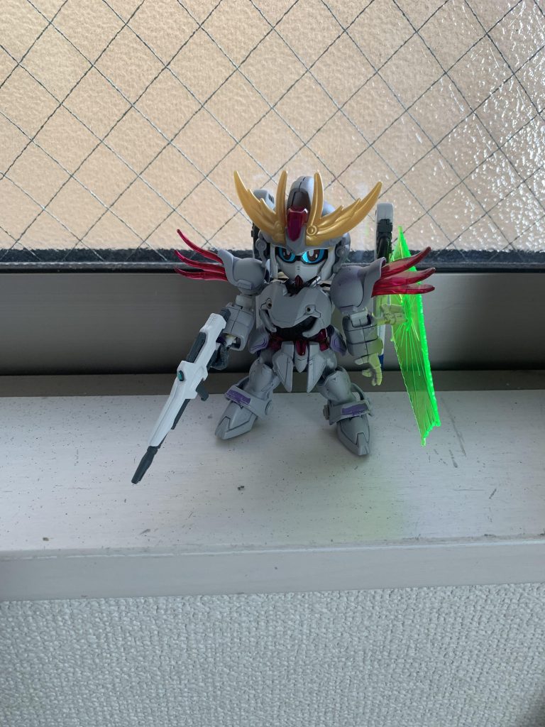 手首やバックパックを改良してライフルやヴェスバーを取り付け出来るように改良