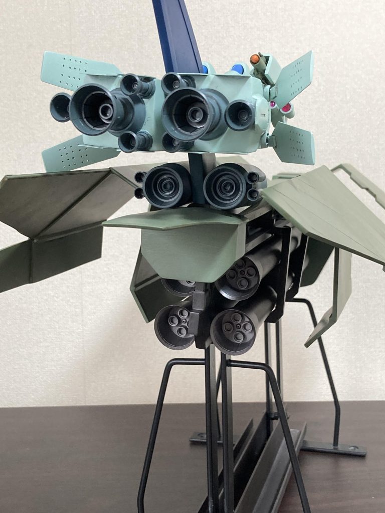 ミサイルを含めたバーニアの総数を見ると…ﾊﾜﾜﾀﾏﾘﾏｾﾝﾅ…という訳で、3年の製作過程をダイジェストで🎥