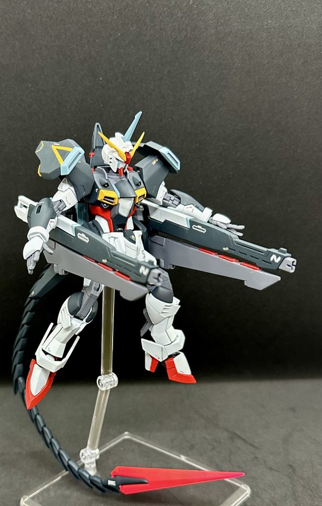 複合兵装グリフォンは・レーザー対艦刀・超高インパルス砲として使用できます。