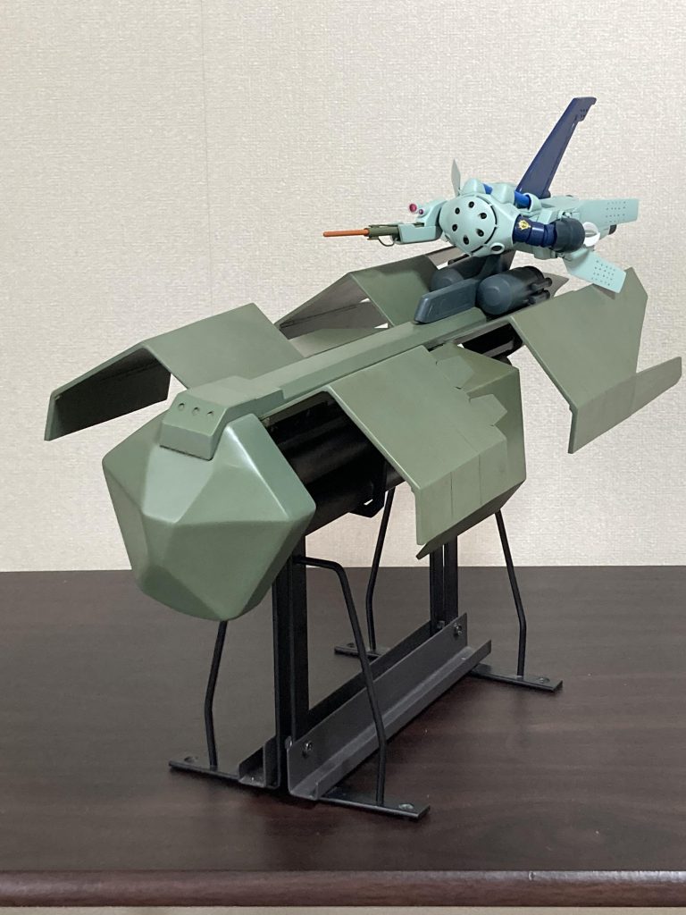 完成に至りました。とどのつまり最後に愛が勝つという訳です(?)3年かけてとりあえず一段落。目標だったゼーゴックとそのコンテナを完成させることが出来ました。3年前の僕、見ていますか？夢は諦めなければ必ず叶う！という訳で改めてゼーゴックでした。皆さんも作りましょう、MSIGLOO。フルスクラッチの沼に向かって…