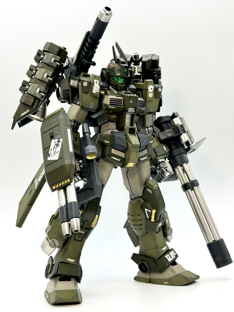 塗装はノーマルのイメージに近いミリタリー色に初めてチャレンジしてみました！