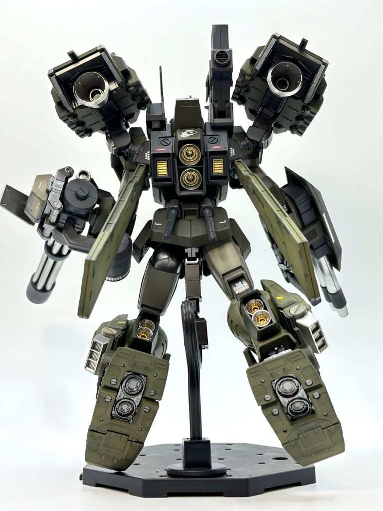 フレキシブルにミサイルコンテナが稼働するので、スラスターも搭載！宇宙もいけますw足の裏のスラスター塗り分け忘れてましたwww