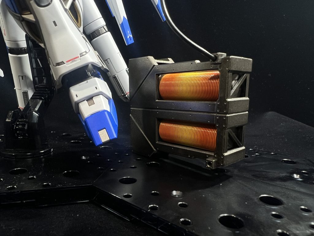 エネルギー供給ユニット部分は発熱してるコイルような表現にしてみました