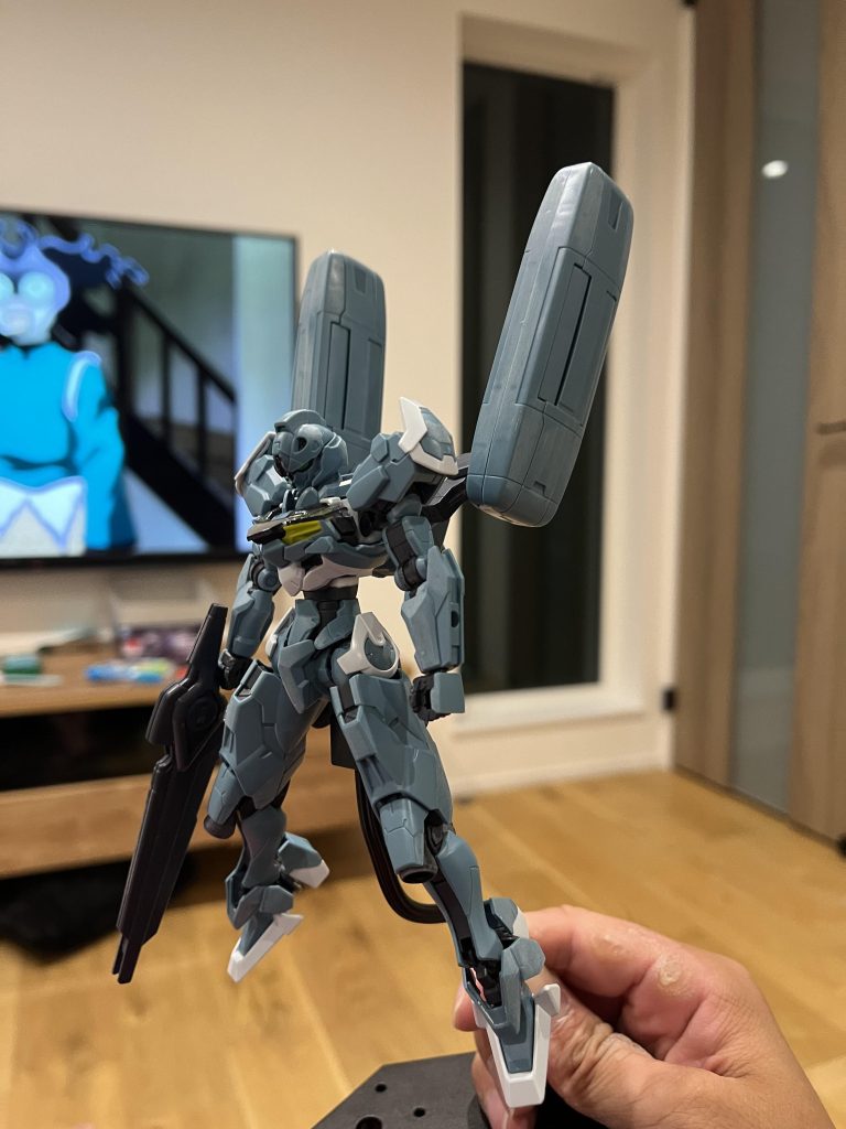 パチ組状態ガシガシ稼働させて遊べるのはこの時だけです、、完成後は塗装剥げが怖いので