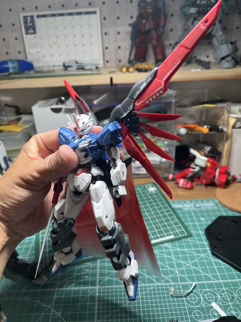 初期案もともと構想はしてたのでミキシングはすぐにおわりましたーミキシング構想もガンプラ制作でワクワクする大好きな時間