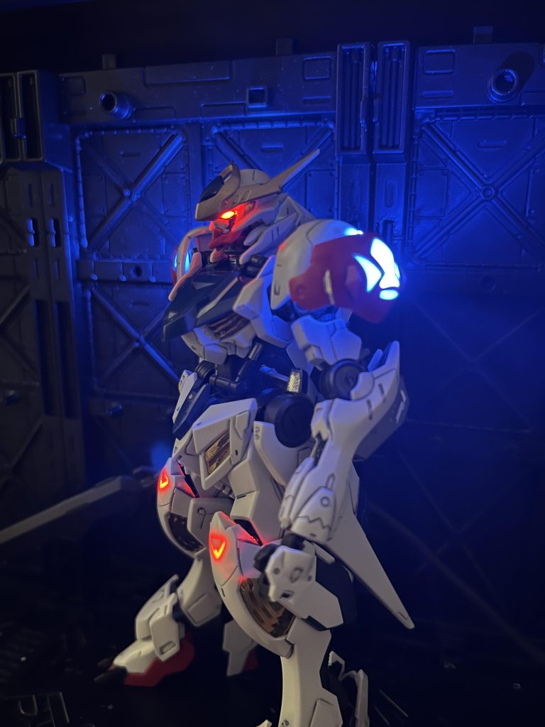 バルバトスルプス電飾–5枚目/制作者：@BearTwRider